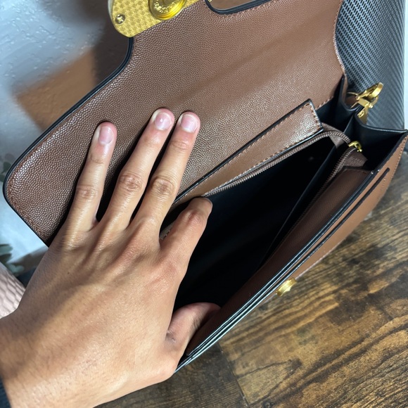 Coach Brown Shoulder Bag with Gold Buckle - Picture 7 of 8